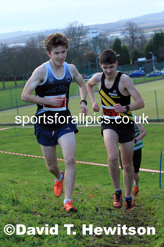 Senior mens 2022 Birtley Cross Country Relays. Photo: David T. Hewitson/Sports for All Pics